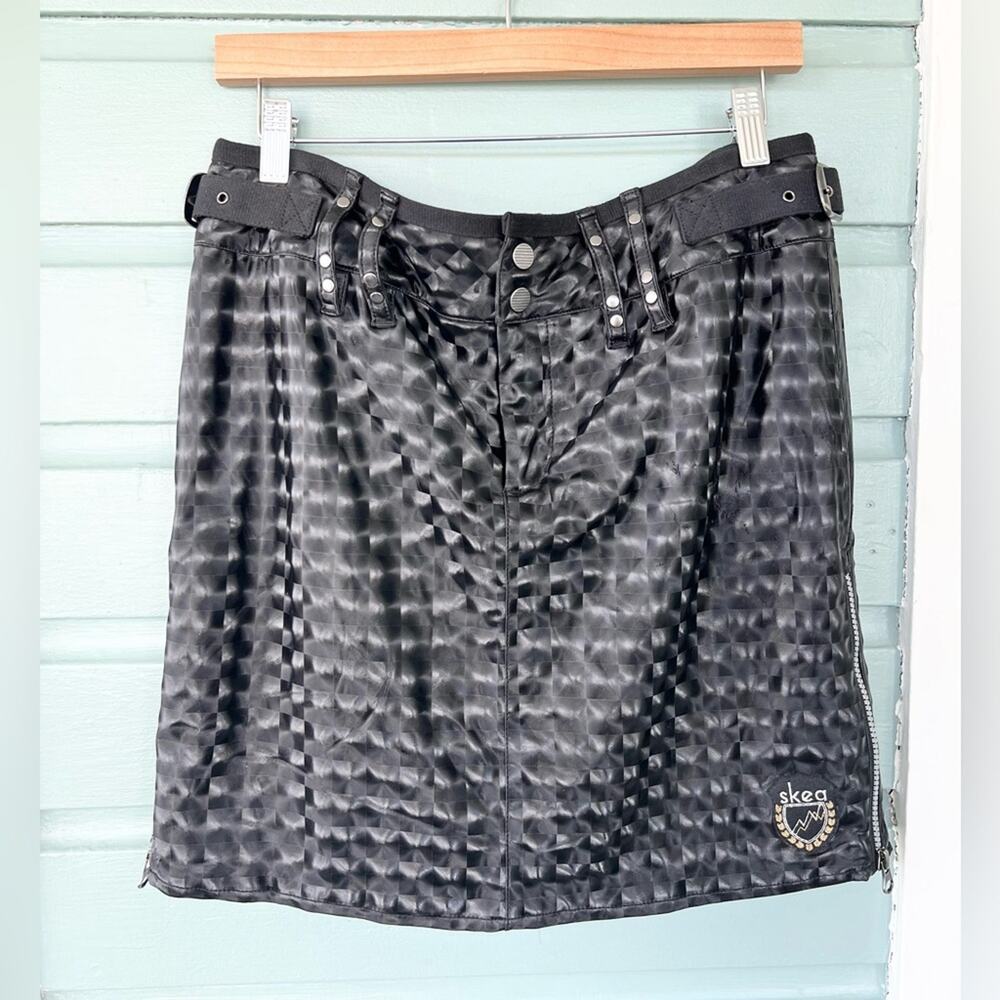 Vintage Black Patterned Skirt